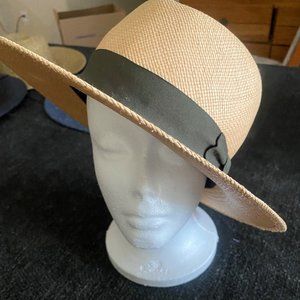 Genuine Panama Fedora made in Ecuador